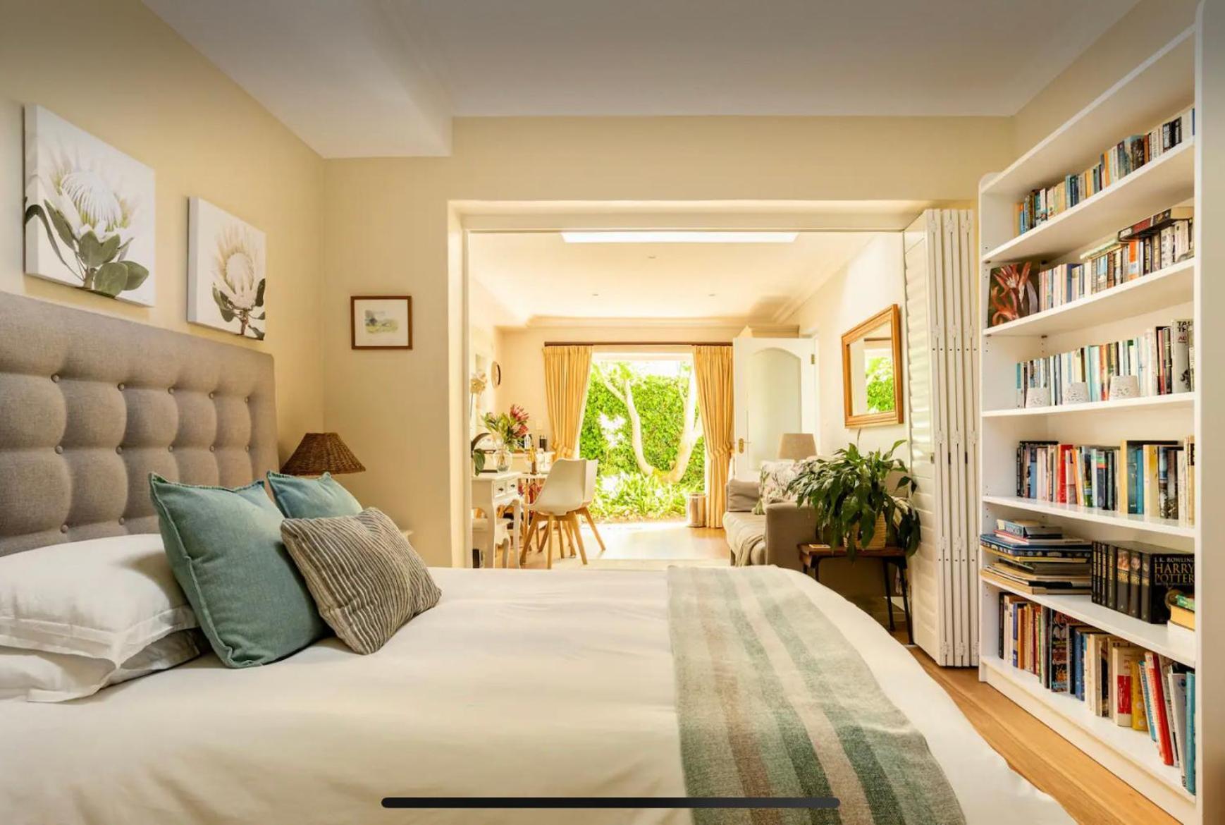 Guest Suite - Leafy Constantia Guest House ケープタウン エクステリア 写真